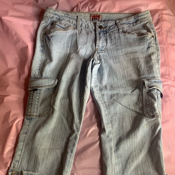 No Boundaries Capri Jeans Junior’s Size 11